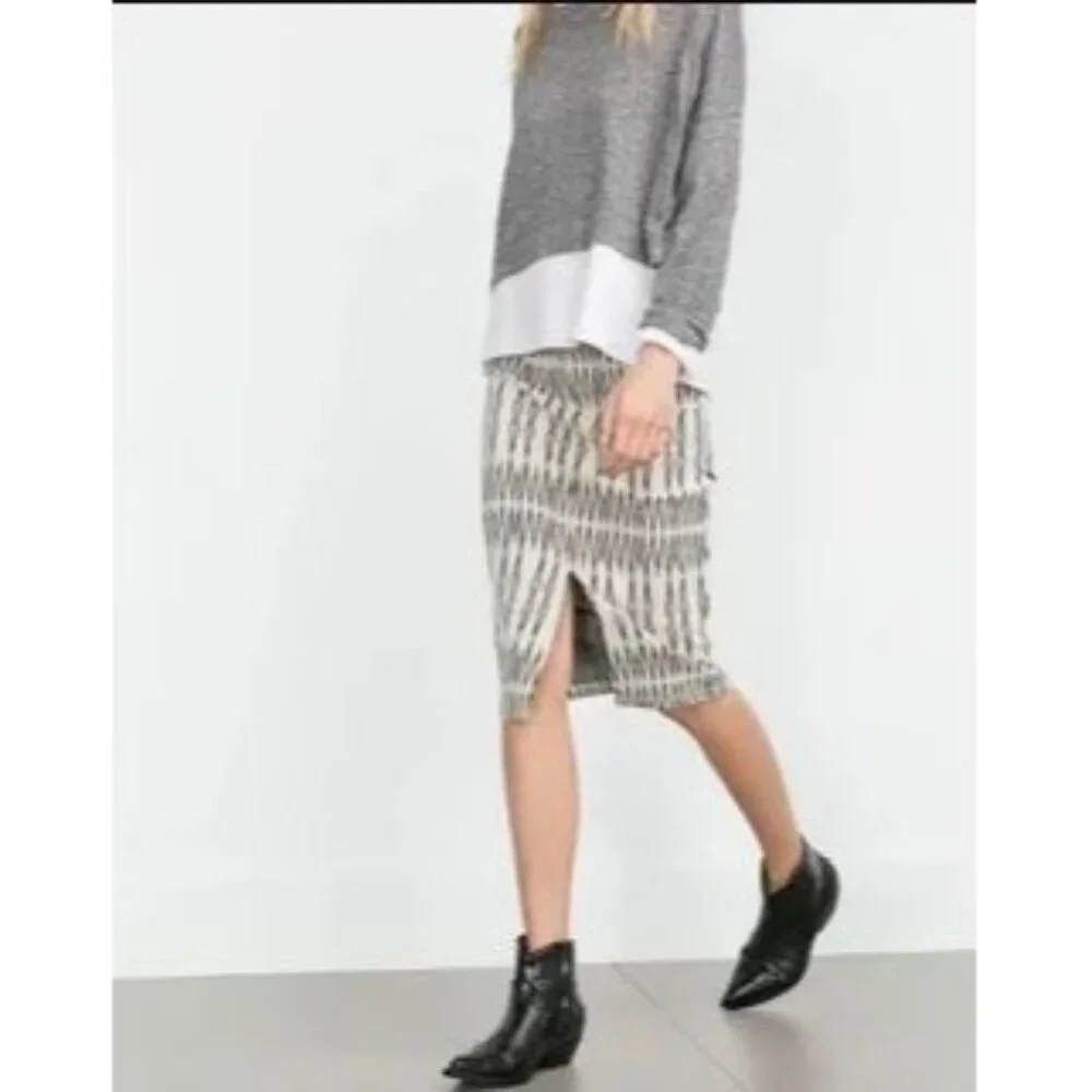 Zara Textured Midi Pencil Skirt Black & White Size Small